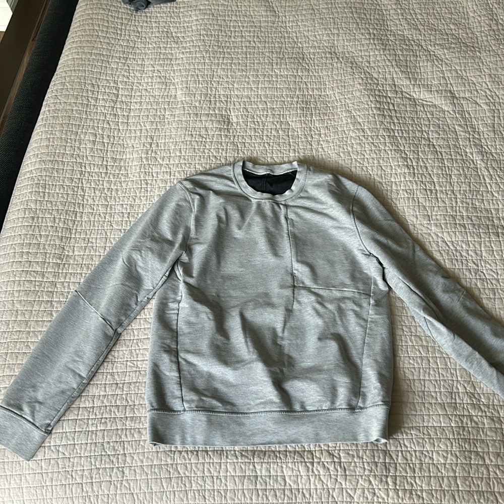 Lululemon Men’s Small Sweatshirt